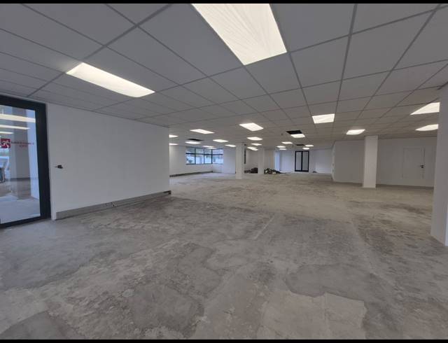 814M² OFFICE TO LET IN SANDTON CENTRAL